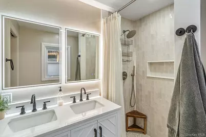 118 Ketcham Avenue, Patchogue, NY 11772 - Photo 32