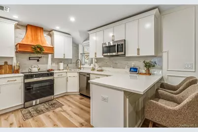 118 Ketcham Avenue, Patchogue, NY 11772 - Photo 14