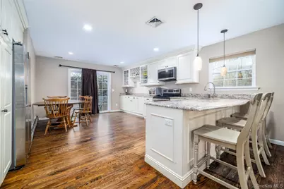 12 Summit Street, Patchogue, NY 11772 - Photo 6