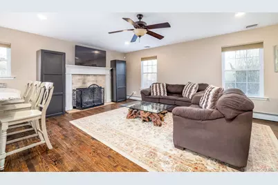 12 Summit Street, Patchogue, NY 11772 - Photo 4