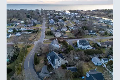 12 Summit Street, Patchogue, NY 11772 - Photo 20