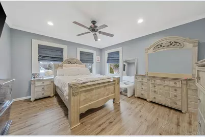 30 Hampton Drive, Center Moriches, NY 11934 - Photo 32