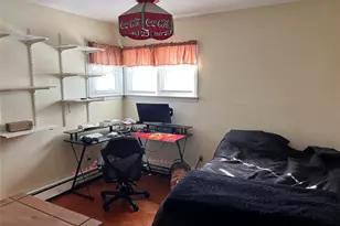 25 Gores Dr, Mastic, NY 11950 - Photo 8