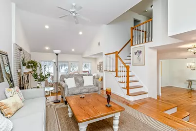 25 Sheryl Crescent, Smithtown, NY 11787 - Photo 8