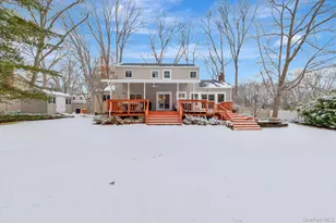 25 Sheryl Crescent, Smithtown, NY 11787 - Photo 38