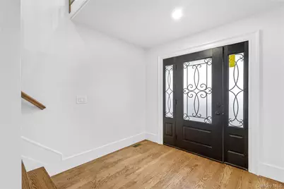 961 N Broadway, Massapequa, NY 11758 - Photo 12