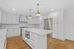 961 N Broadway, Massapequa, NY 11758 - Photo 6