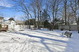 3 Adrienne Ct, Hauppauge, NY 11788 - Photo 34