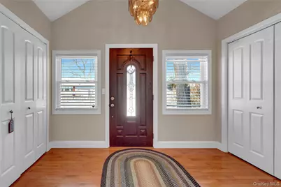 522 Browns Road, Nesconset, NY 11767 - Photo 4