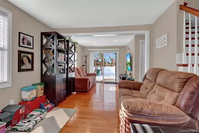 522 Browns Road, Nesconset, NY 11767 - Photo 6