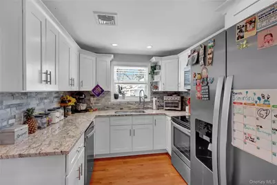 522 Browns Road, Nesconset, NY 11767 - Photo 10