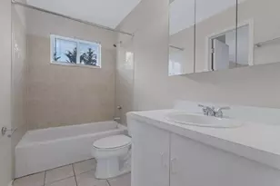610 Windmill Ave, West Babylon, NY 11704 - Photo 16
