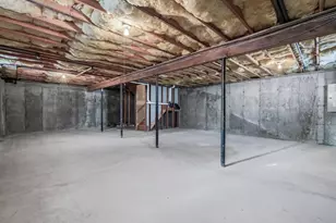 610 Windmill Ave, West Babylon, NY 11704 - Photo 26