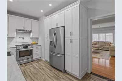 15 Leif Boulevard, Congers, NY 10920 - Photo 4