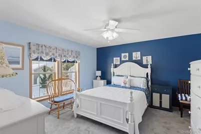 1661 Old Country Road #353, Riverhead, NY 11901 - Photo 18