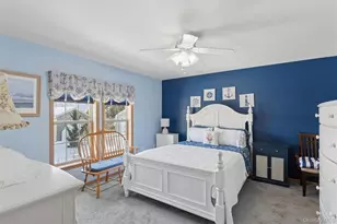 1661 Old Country Rd, Riverhead, NY 11901 - Photo 18