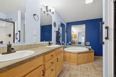 1661 Old Country Road #353, Riverhead, NY 11901 - Photo 20