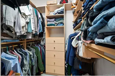 37 Greenway Lane, Rye Brook, NY 10573 - Photo 16