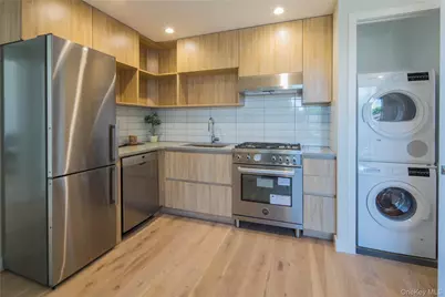 14-33 31st Avenue #3F, Astoria, NY 11106 - Photo 6