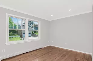 237 Brady Ave, Hawthorne, NY 10532 - Photo 10