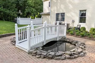 306 Southdown Rd, Lloyd Harbor, NY 11743 - Photo 46