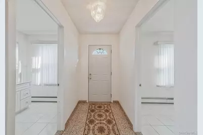 36 Frost Pond Road, Glen Cove, NY 11542 - Photo 12