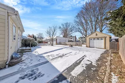 36 Frost Pond Road, Glen Cove, NY 11542 - Photo 6