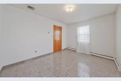 36 Frost Pond Road, Glen Cove, NY 11542 - Photo 28