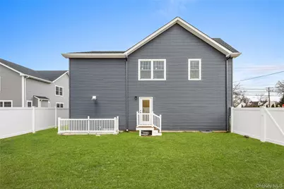 199 N Elm Street, Massapequa, NY 11758 - Photo 4