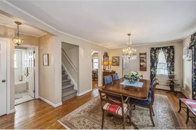 191 Euston Road S, Garden City South, NY 11530 - Photo 6