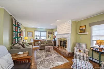 191 Euston Road S, Garden City South, NY 11530 - Photo 8