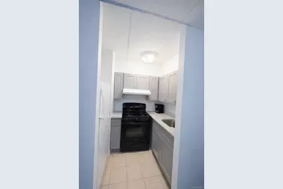 143-50 Barclay Avenue #4th FL, Flushing, NY 11355 - Photo 6