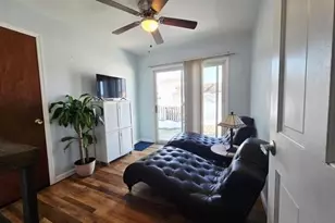 6 E Kissimee Rd, Lindenhurst, NY 11757 - Photo 8