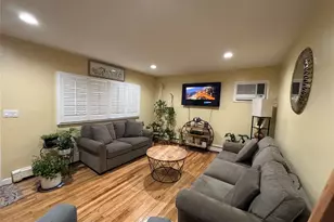 6 E Kissimee Rd, Lindenhurst, NY 11757 - Photo 4