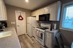 6 E Kissimee Rd, Lindenhurst, NY 11757 - Photo 6