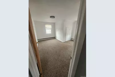 359 Erlanger Blvd, North Babylon, NY 11703 - Photo 6