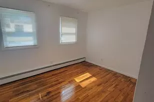 359 Erlanger Blvd, North Babylon, NY 11703 - Photo 14