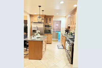 1454 Illinois Avenue, Bay Shore, NY 11706 - Photo 10