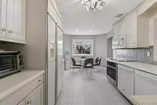 16 Valley Ln N, Woodmere, NY 11581 - Photo 8