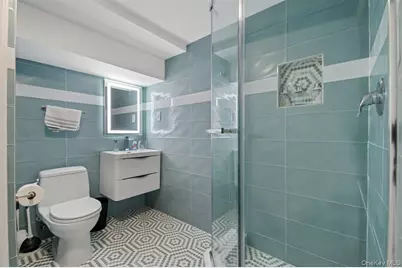 16 Valley Lane N, Woodmere, NY 11581 - Photo 32