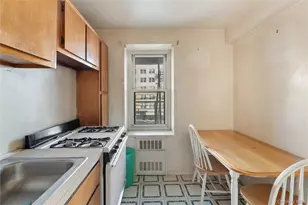 370 Westchester Ave, Port Chester, NY 10573 - Photo 6