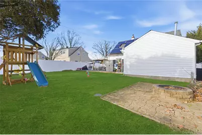 54 Morning Glory Road, Levittown, NY 11756 - Photo 18