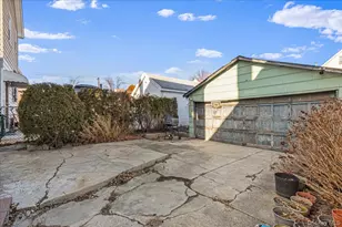 89-13 213th St, Queens Village, NY 11427 - Photo 20