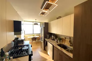 269-10 Grand Central Pkwy, Floral Park, NY 11005 - Photo 16