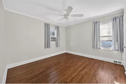 108 La Rue Drive, Huntington, NY 11743 - Photo 16