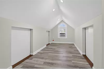 108 La Rue Drive, Huntington, NY 11743 - Photo 22