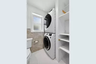 108 La Rue Drive, Huntington, NY 11743 - Photo 14