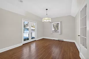 108 La Rue Dr, Huntington, NY 11743 - Photo 8