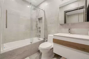 13-24 Robin Ln, Bayside, NY 11360 - Photo 16