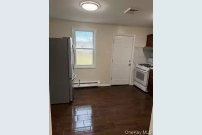 161 Merrill Street, Brentwood, NY 11717 - Photo 6